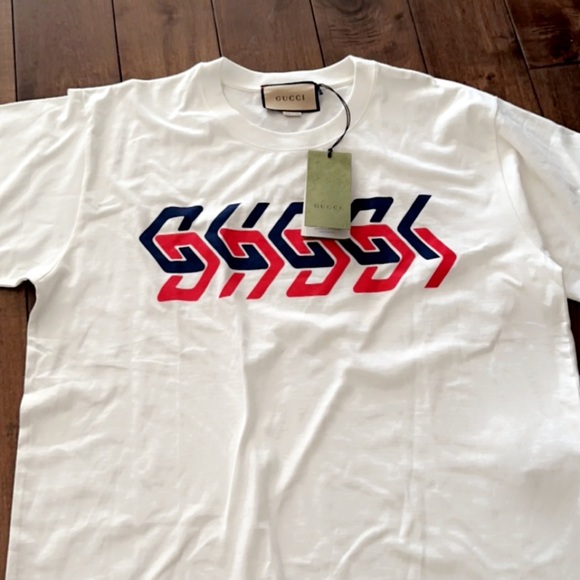 Brand new Gucci shirt - Picture 1 of 1